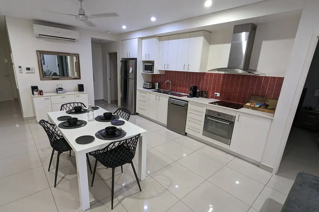 Darwin City 2 Slaapkamer Executive Unit - Fully Furnished on the City Fringe
