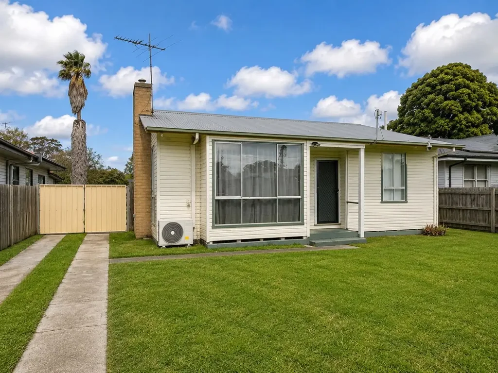 Modern Living in a Prime Norlane Location!
