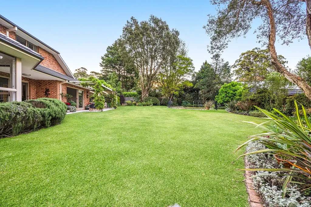 1 Bass Place, St Ives, NSW 2075