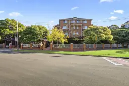 UNIT 42 2 BERESFORD RD, Strathfield