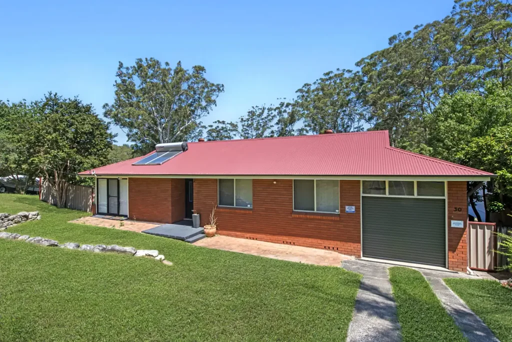 30 Bourbon Street, Wyoming, NSW 2250