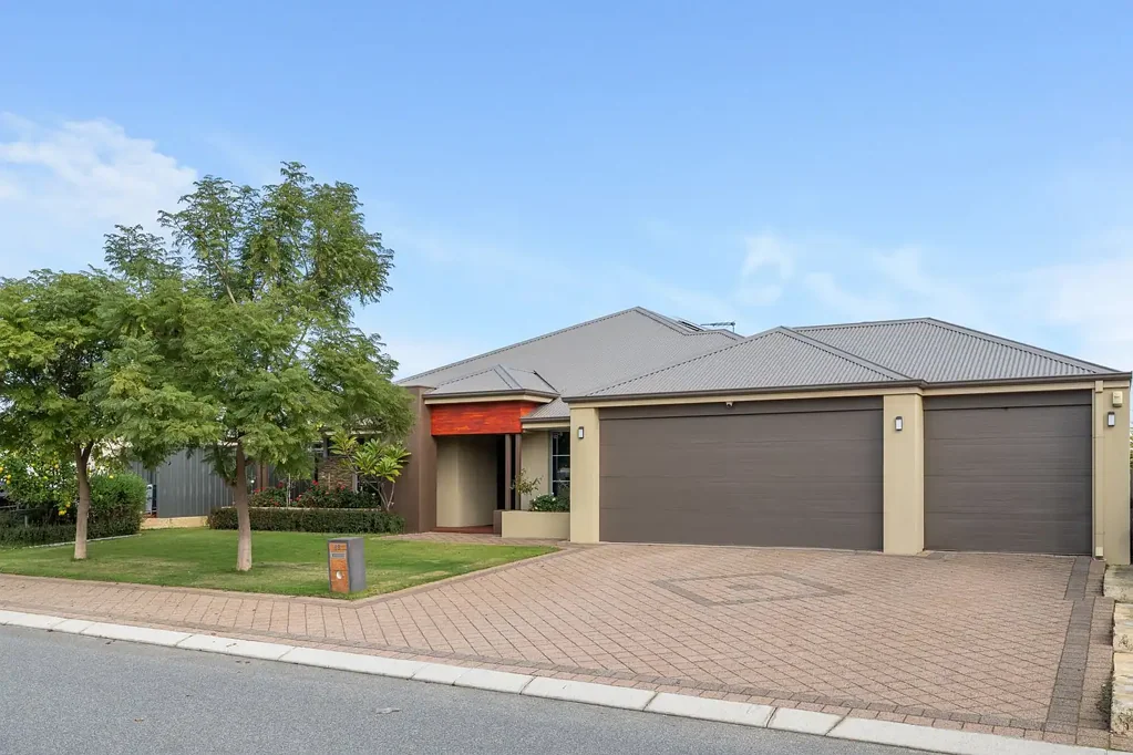 89 RAESIDE DRIVE, Landsdale, WA 6065