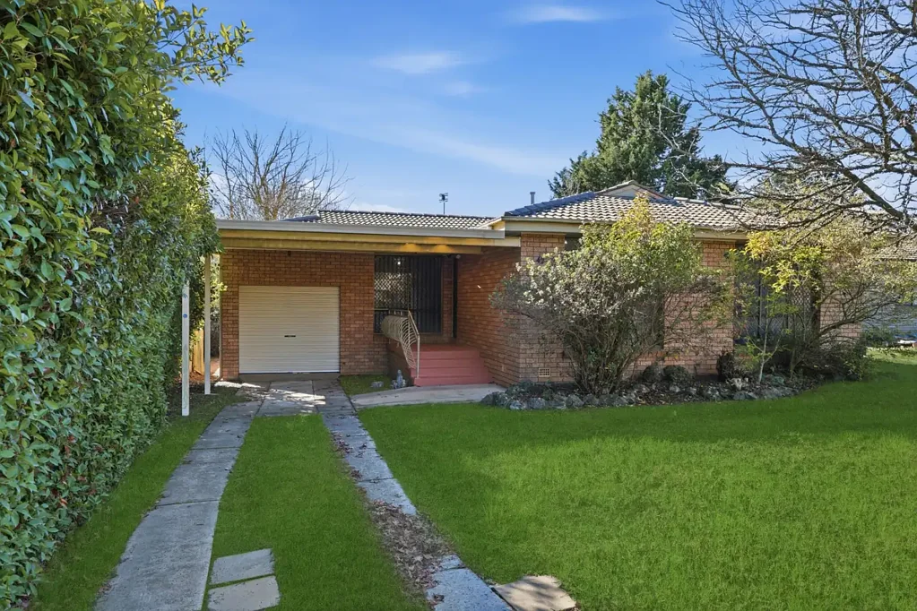 3- BEDROOM HOME IN ORANGE