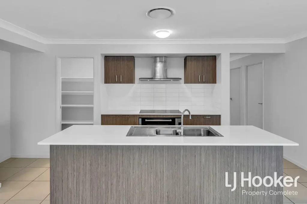 Ducted Air Conditioning - Great Location - Two Living Zones