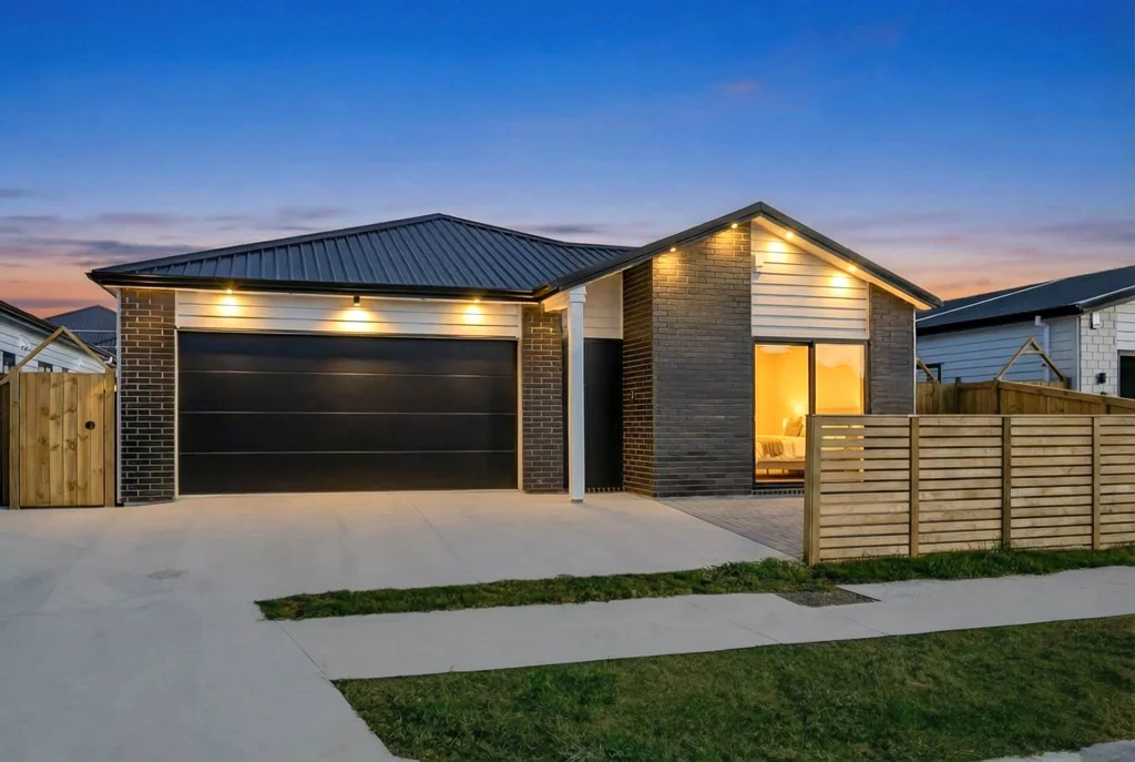 Opaheke 4 Bedroom Single Level Living with Seamless Deck Access