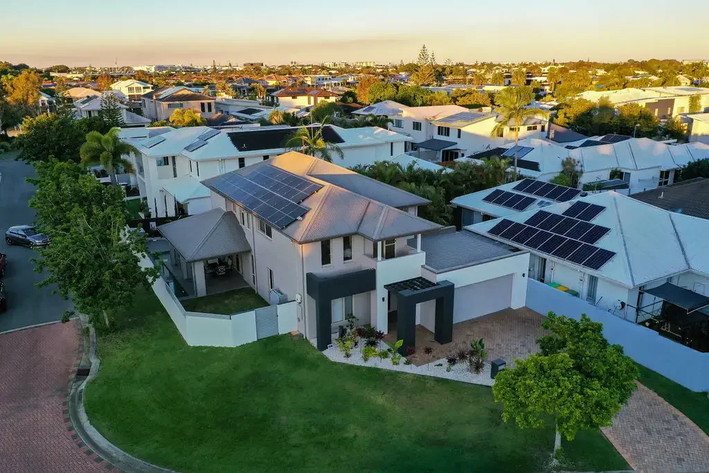Parrearra 5Moenga Prestige Family Living Moments from Beaches, Dining & Lifestyle Amenities