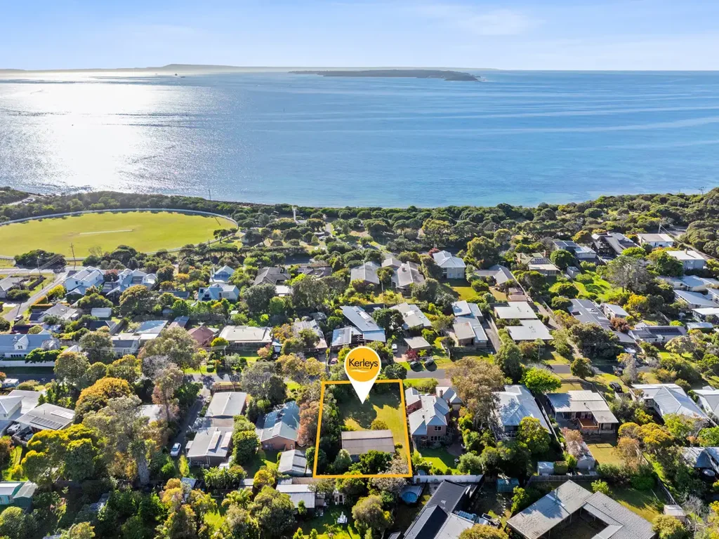 15 Thomson Street, Point Lonsdale, VIC 3225