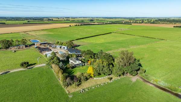 Leeston Well located family owned dairy farm