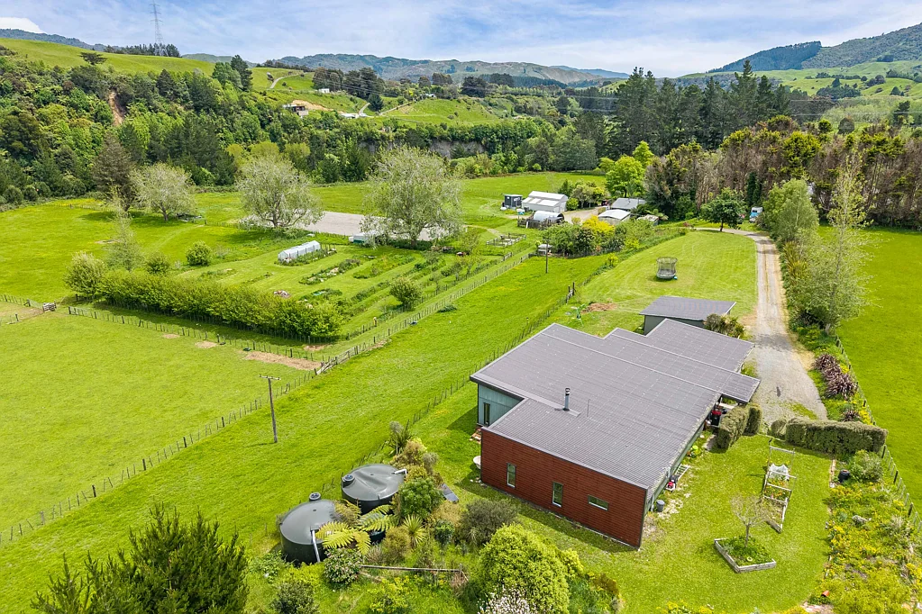 Waikanae 5ਬੈੱਡਰੂਮ Live the rural dream!