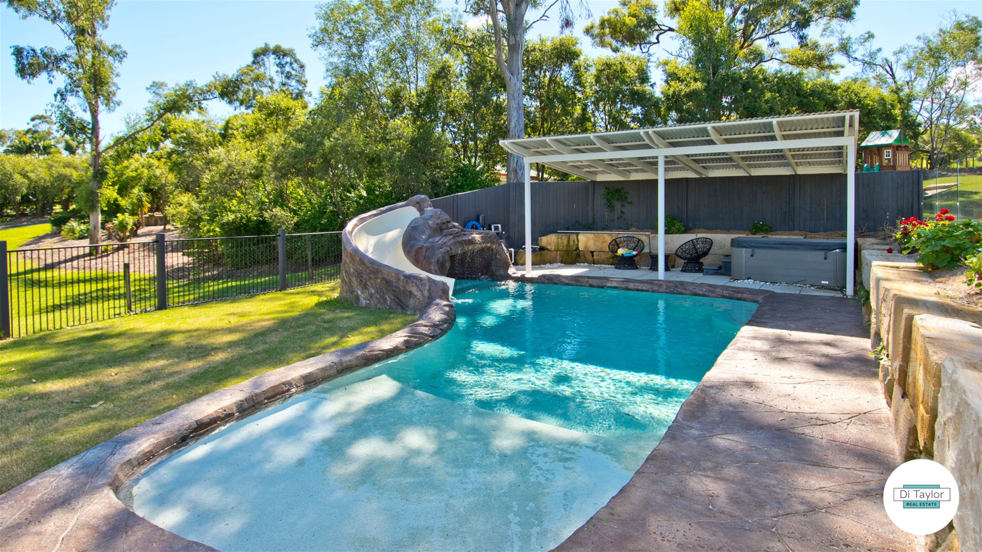 2-14 PORTSMOUTH CT, MUNDOOLUN QLD 4285, 0房, 0浴, House