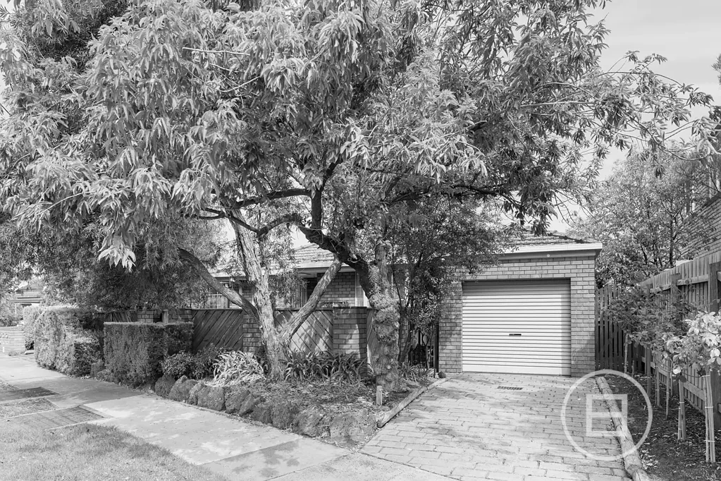 1/33 Grice Crescent, Essendon, VIC 3040