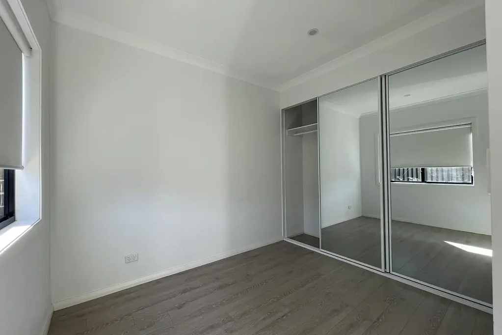 Well-Appointed Granny Flat Available Now !