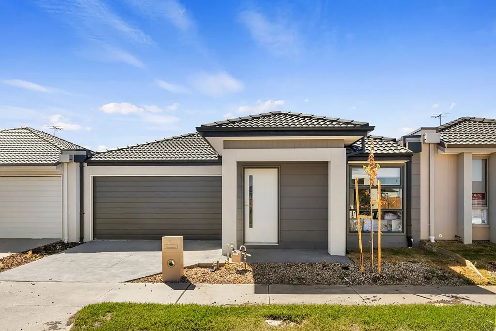 25 Romanesque Drive, Deanside, VIC 3336
