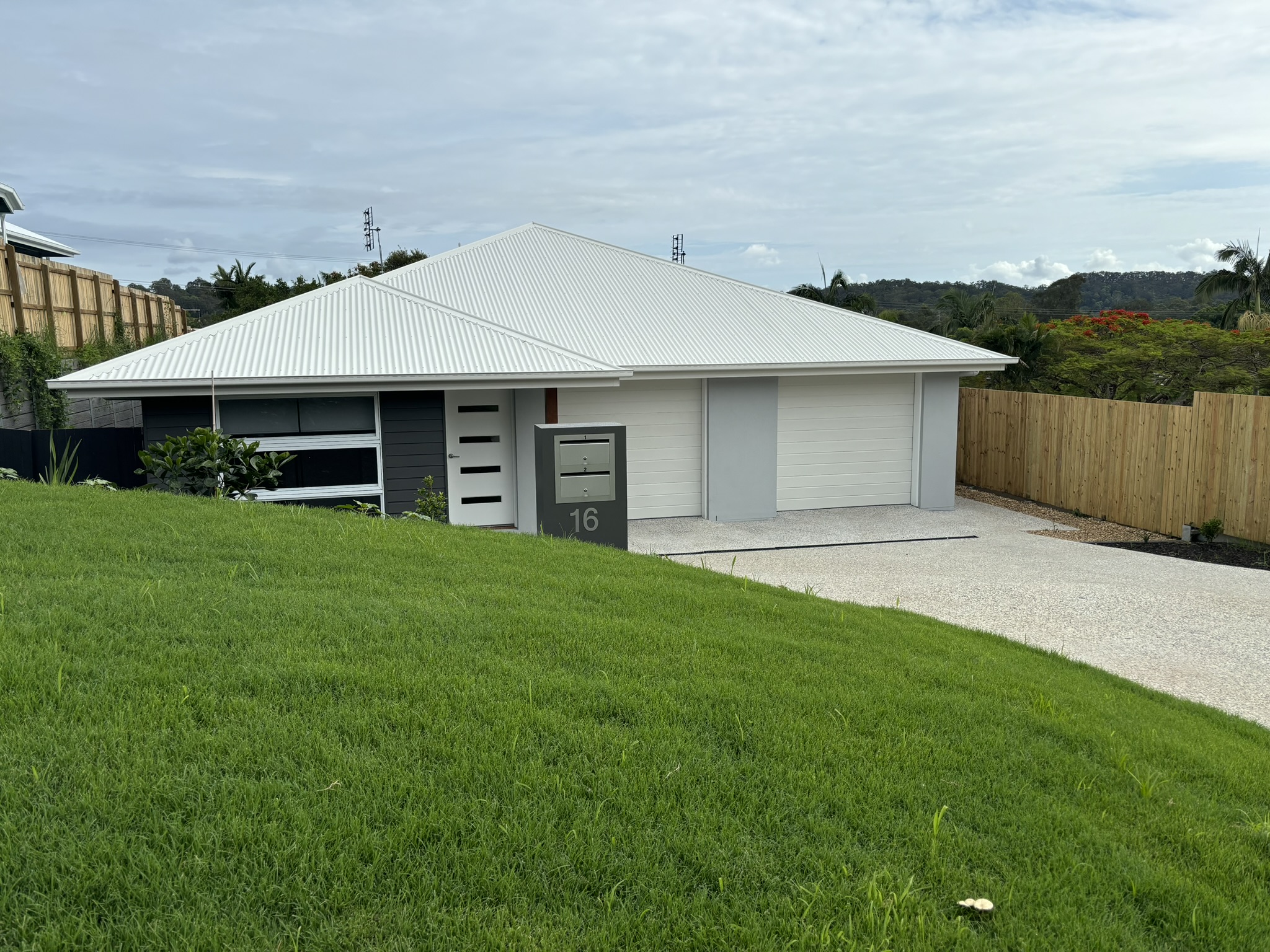 UNIT 2 16 SOLANDRA ST, NAMBOUR QLD 4560, 0房, 0浴, House