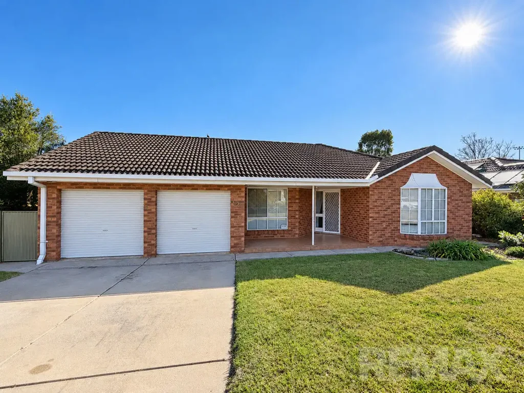 Family Home - Great Location