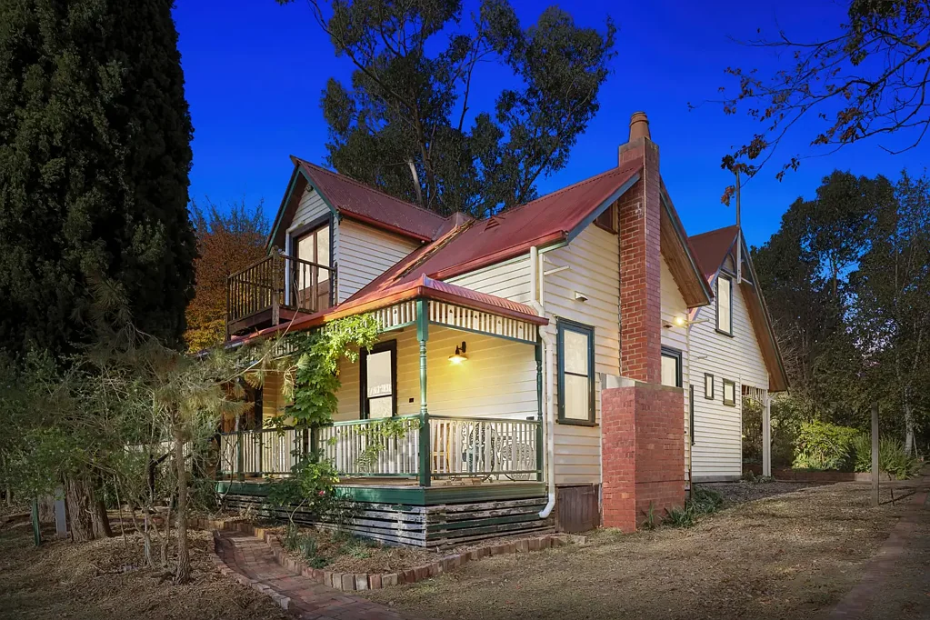 Healesville 4chambre Character, Charm and Convenience.