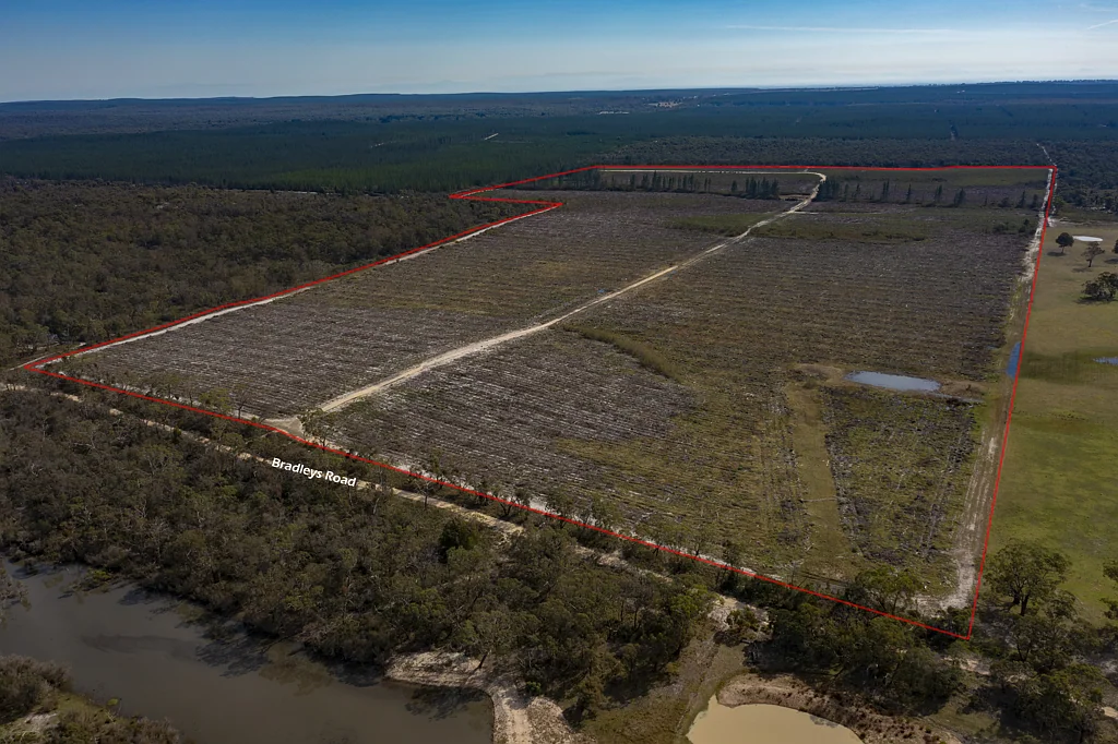 Stradbroke EX FORESTRY LAND