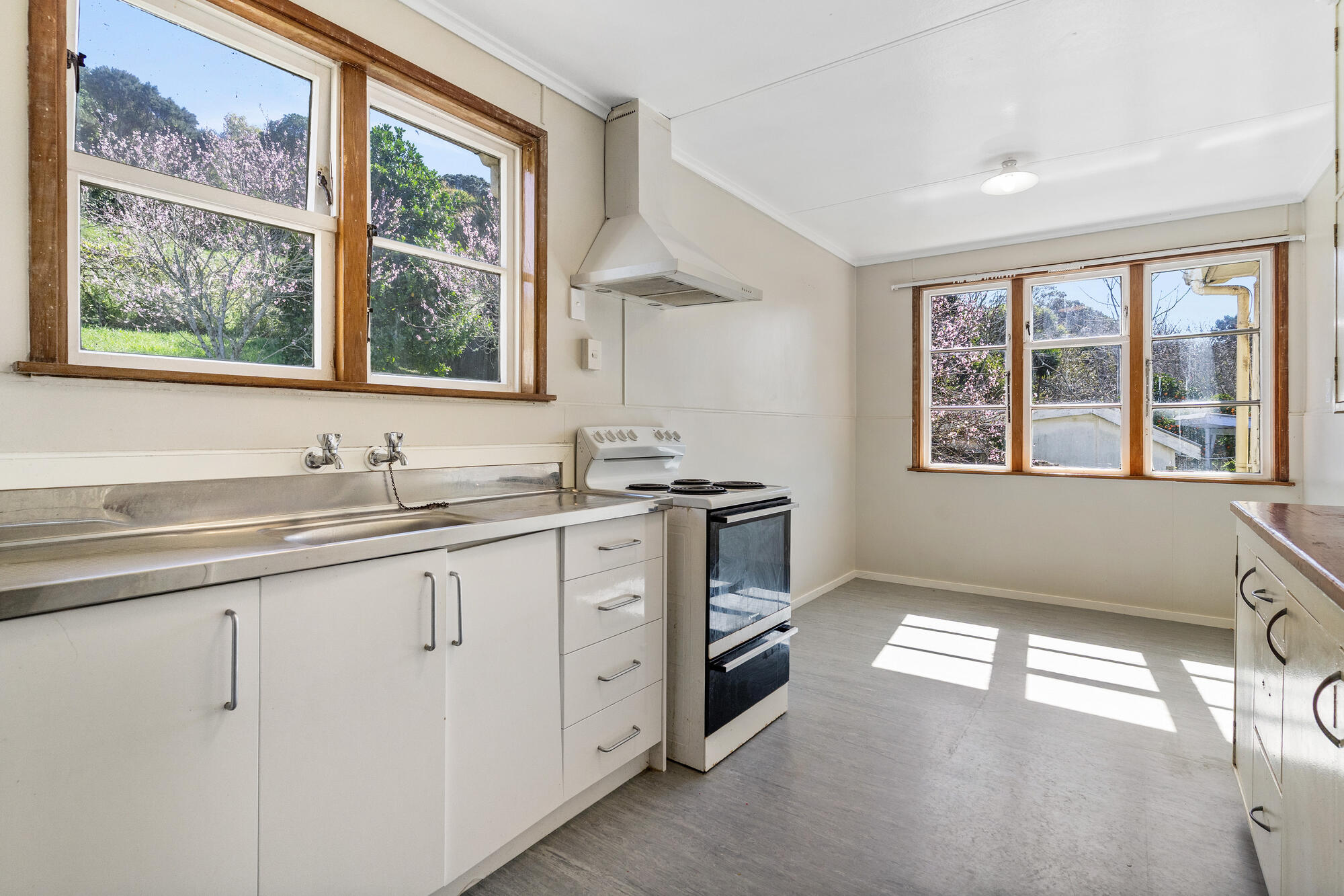 41 Mount Royal Avenue, Mount Albert, photo 10