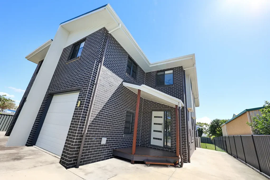 Burrum Heads 4 Slaapkamer Coastal Living With Side Access And Water Glimpses
