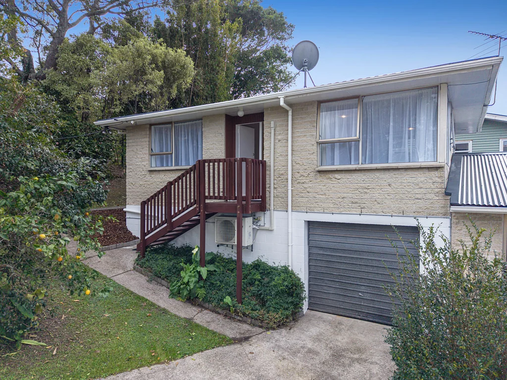 Glenfield 2Phòng ngủ Solid Brick 2 bed I Modernised & Move-In Ready!