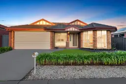 4 Radiata Circuit, Pakenham