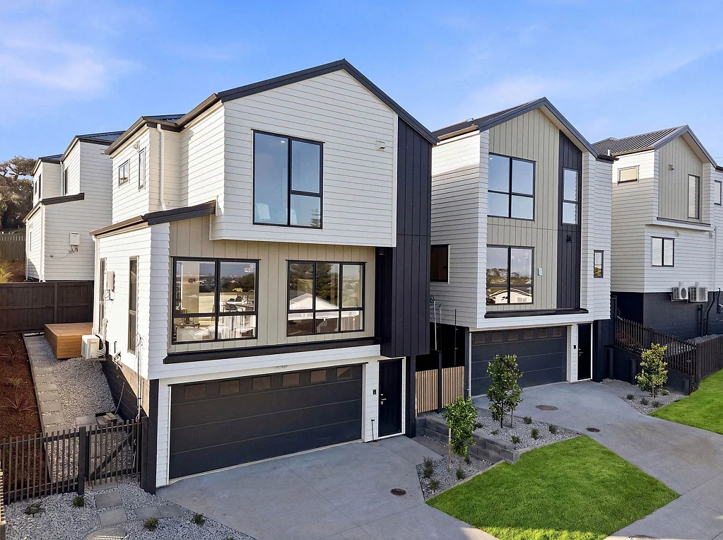 2/7 Sycamore Drive, Sunnynook, North Shore City, Auckland