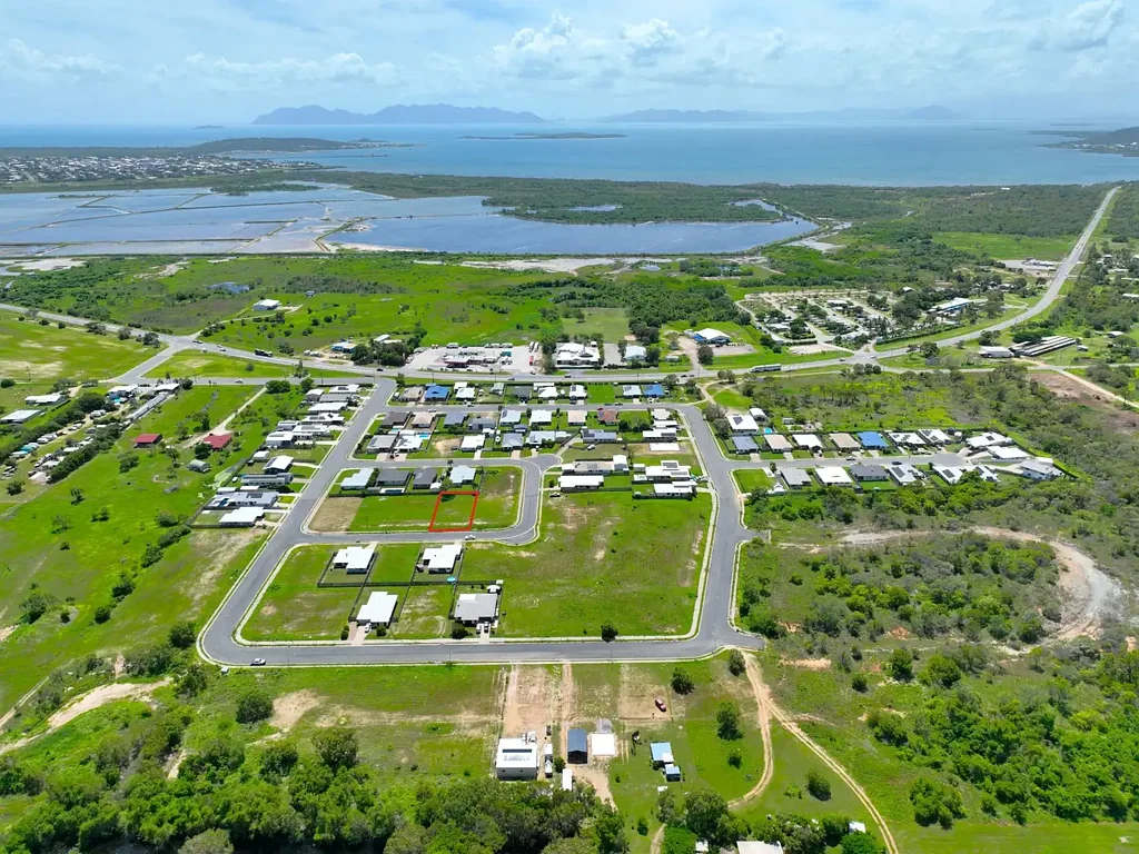 Bowen Fully Serviced Block in Modern Estate  LOT 106.