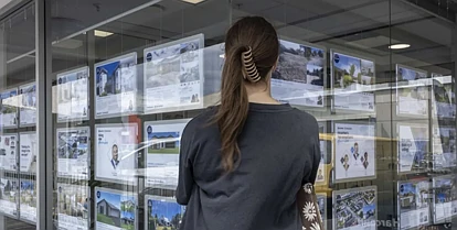 奥克兰房价距离疫情高点还有3年：新西兰房市两极分化，南岛强劲，北岛萎靡