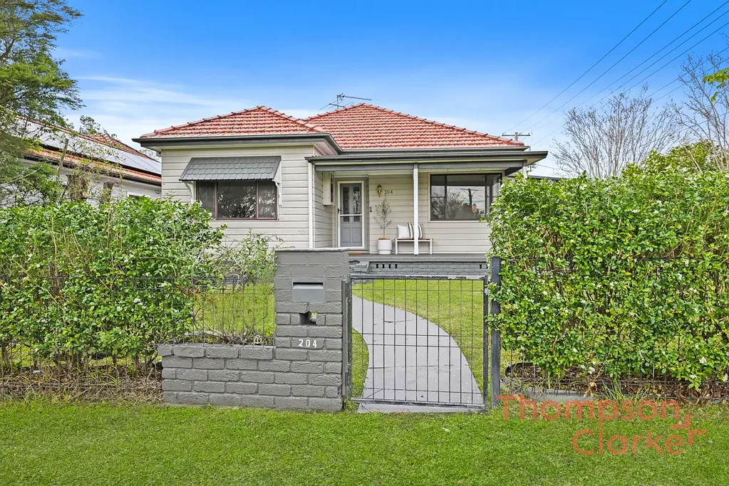 East Maitland 4Moenga Character, Comfort & Corner-Block Convenience in a Perfect East Maitland Location