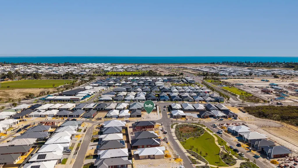 Lakelands Under offer.