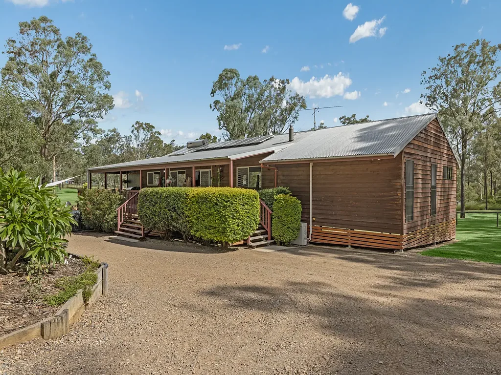 63 Kurrajong Drive, Nanango, QLD 4615