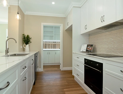 1 & 2/75a Bridge Street, Mount Lofty, QLD 4350, 3 Kuwarto, 2 Banyo, Townhouse