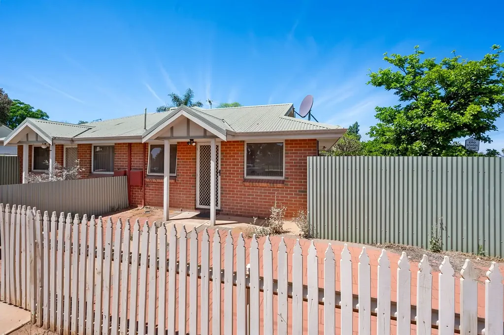 2/40 Moran Street, Boulder, WA 6432