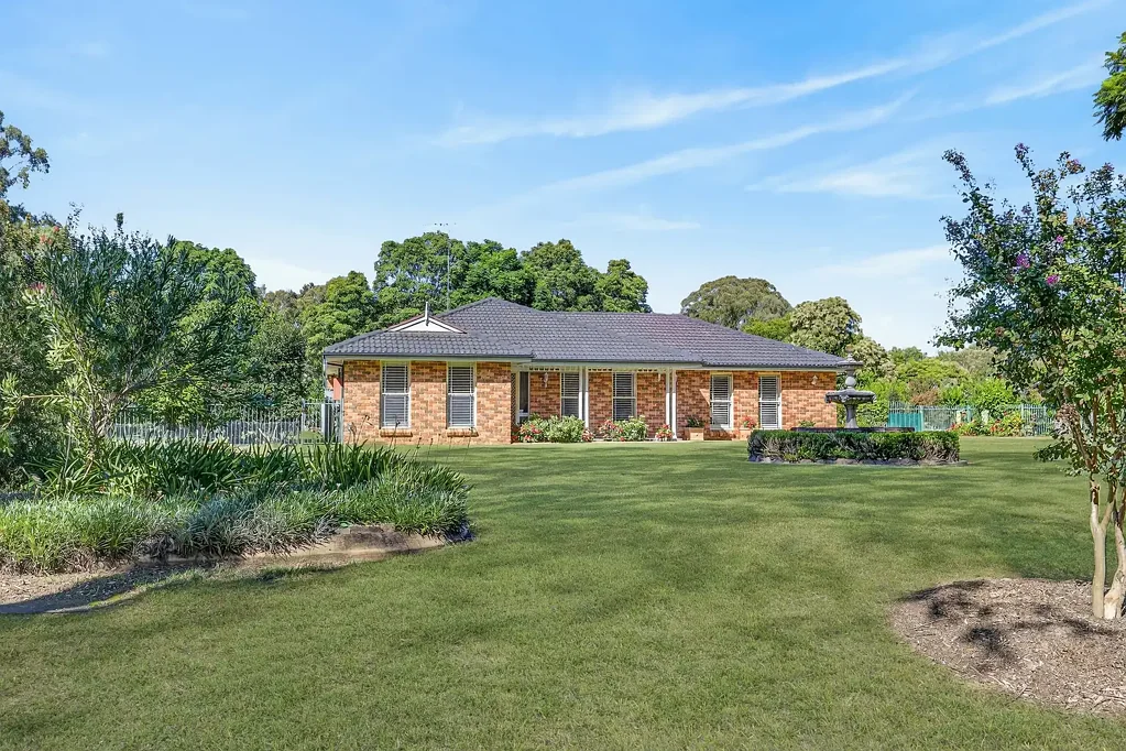 Windsor Downs 4房  Immaculate Acreage - Fully Renovated Family Dream