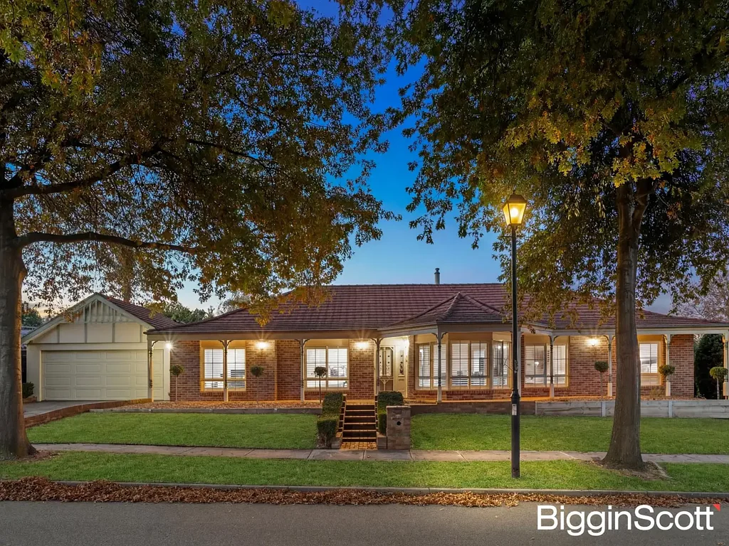 Frankston South 4 Slaapkamer Timeless Style and Modern Comfort in a Sought-After Setting