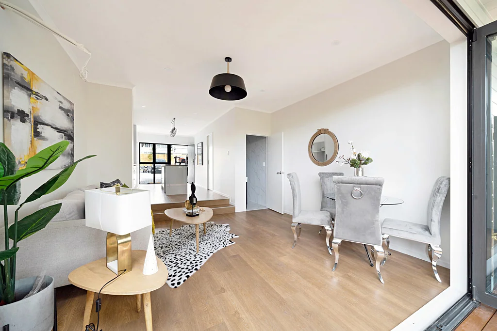 Glen Eden 3房  City Access, Glen Eden's Finest New Build