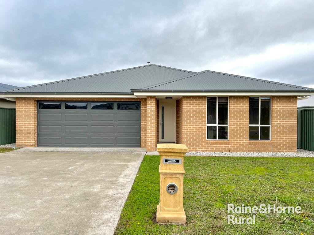 37 BLAXLAND DR, LLANARTH NSW 2795, 0 રૂમ, 0 બાથરૂમ, House