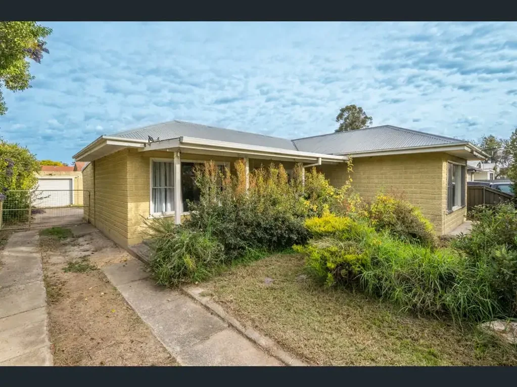 SPACIOUS FAMILY HOME
