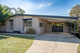 326 Parkland Crescent, Lavington