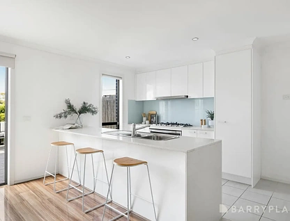 13 Hubble Road, Croydon, VIC 3136, 3 habitaciones, 2 baños, Townhouse