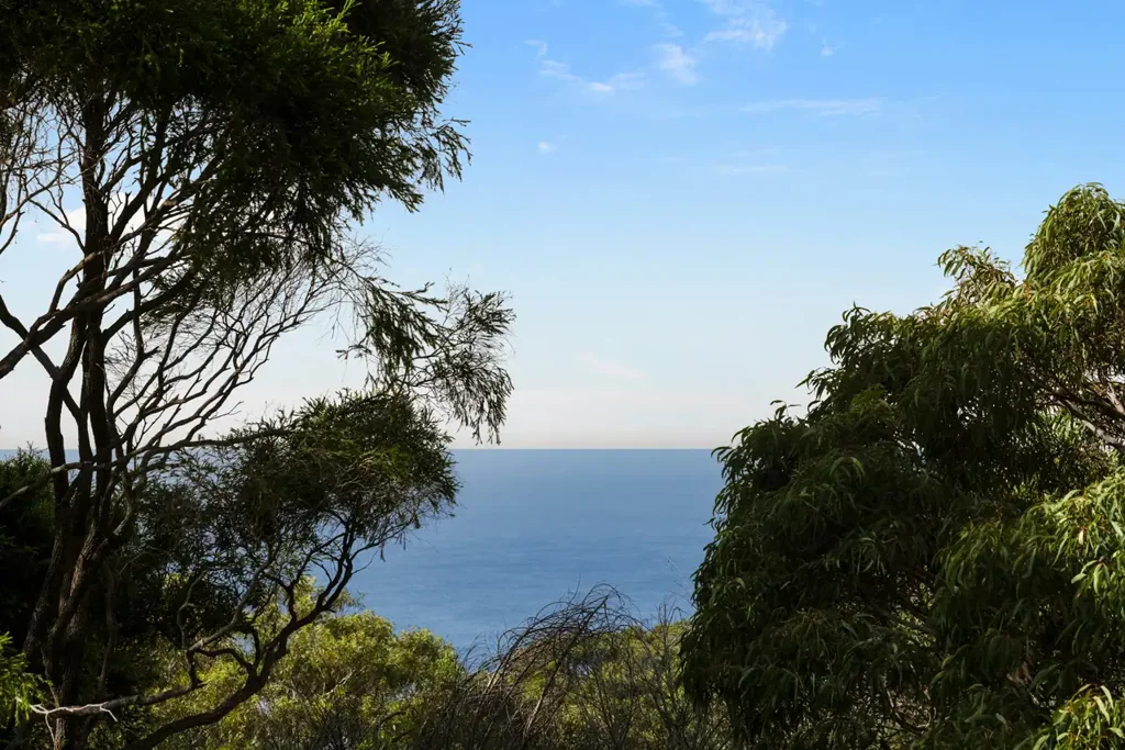 Bilgola Plateau 5कमरा Versatile Family Living with Ocean Glimpses and Dual Accommodation Potential