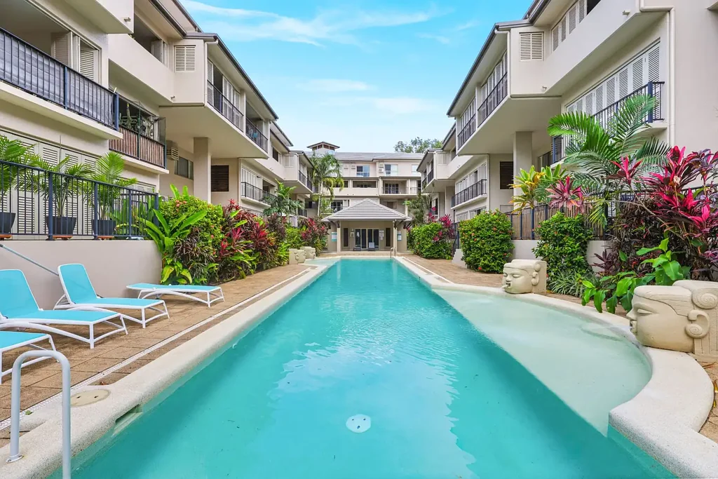 Clifton Beach 3房  Luxurious Sky Villa Townhouse - Prestigious Resort Style Complex!