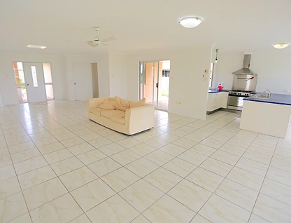 15 Monaco Drive, Zilzie, QLD 4710, 3 ਕਮਰੇ, 3 ਬਾਥਰੂਮ, House