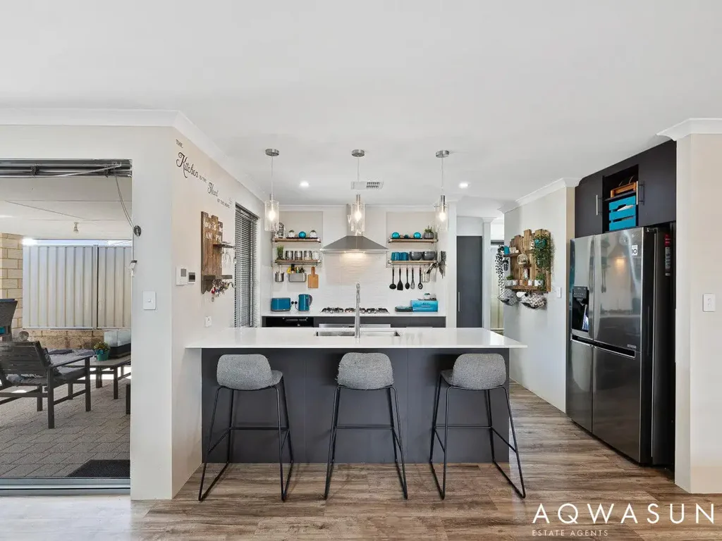 Golden Bay 4 Bedroom Modern Beachside Living Made Easy