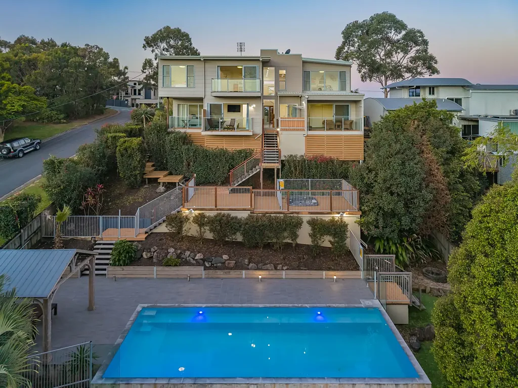 Buderim 6ਬੈੱਡਰੂਮ Elevated, Elegant and Effortless