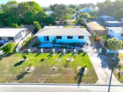 Bowen 3ਬੈੱਡਰੂਮ Move-In Ready with Dual Living Options & Modern Renovations
