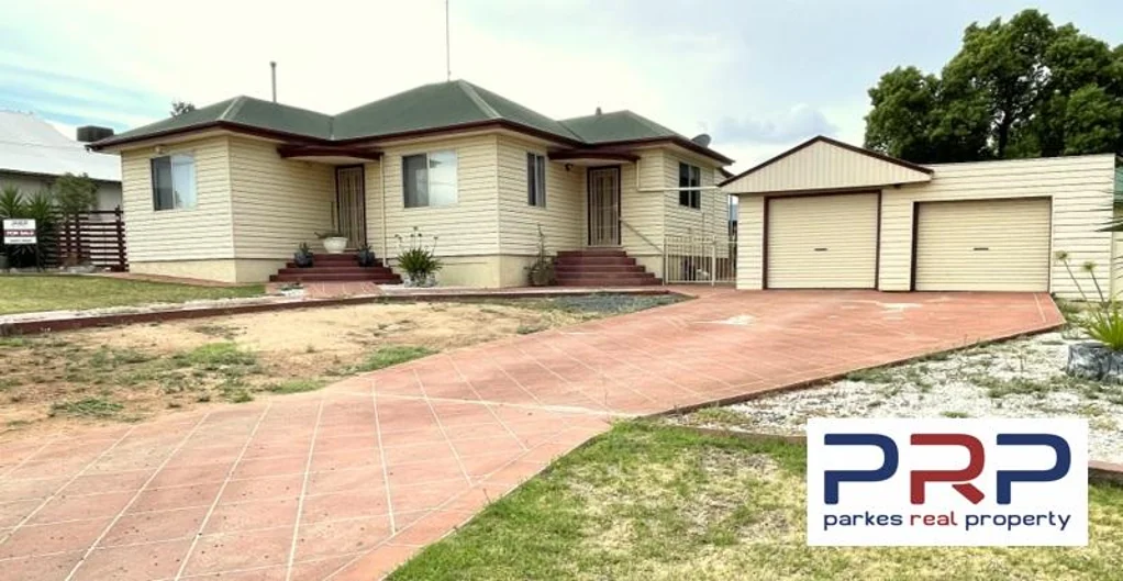 Parkes 4침실 New Listing