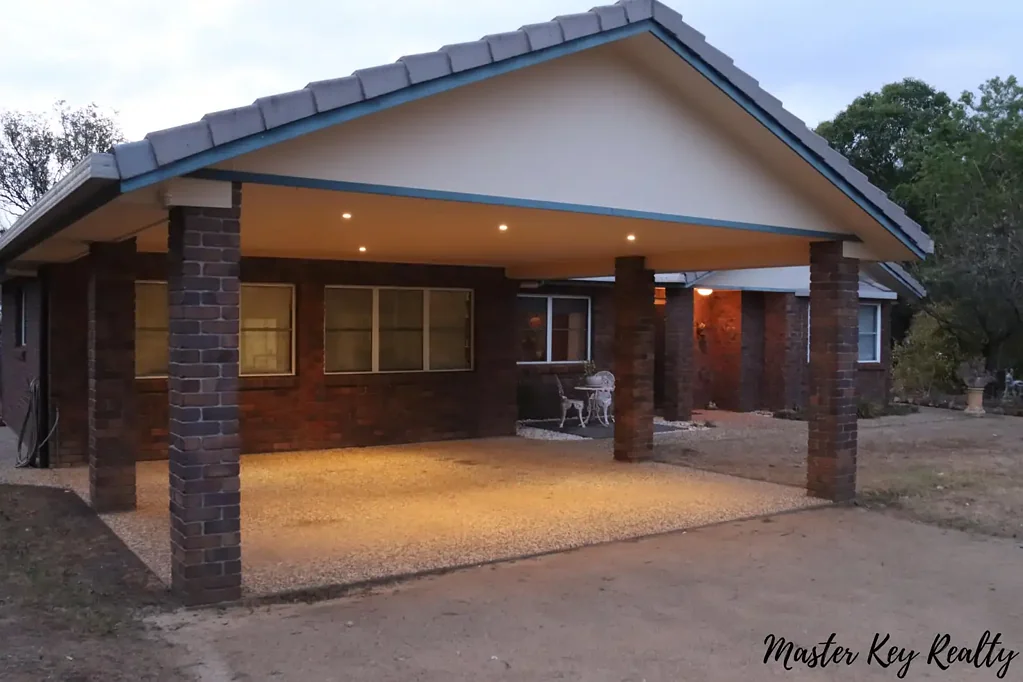 Wondai Live, Invest, and Thrive: 4-Bedroom Home on 4.4 Acres with DA Approval