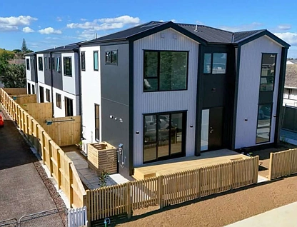 2-4/22 Justamere Place, Weymouth, Manukau City, 3部屋, 2バスルーム, House