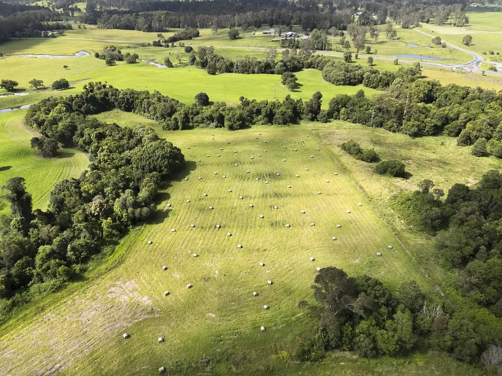 Coles Creek A Once-in-a-Lifetime Hinterland Estate - 1km of Permanent Creek Frontage, Dual Income & Architectural Living